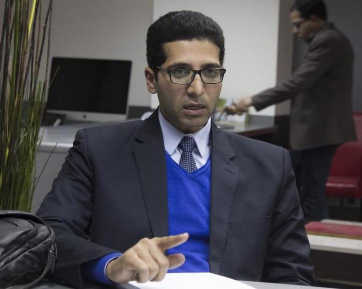 الحريري: الحكومة تناقض نفسها وأكبر مشاكلها سوء الإدارة والفساد