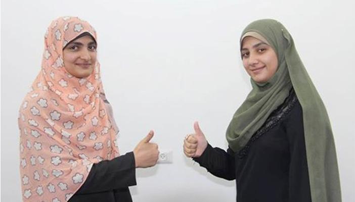 بالصور.. طلبة الثانوية العامة في غزة.. تفوق من رحم الألم