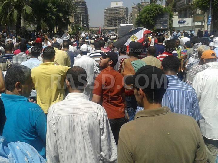 إلقاء الغاز والخرطوش من قبل الأمن على مسيرة للمؤيدين بالجيزة