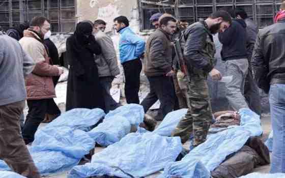 مركز حقوقي:مقتل عائلة سورية في قصف جوي