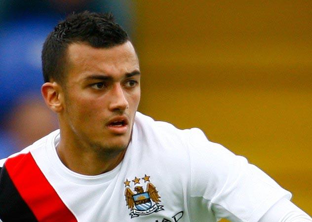 أحمد بن علي يباشر التدريبات في باليرمو الإيطالي