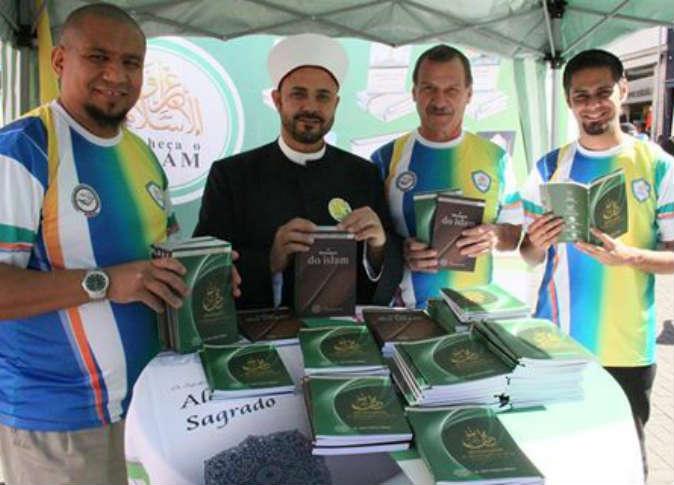 ارتفاع عدد معتنقى الإسلام بين مشجعى المونديال إلى 16