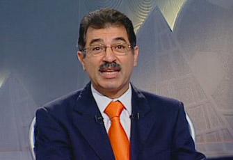 صادق لـ ” السيسي ”  : أعيدوا مرسي للحكم وأدعوا لاستفتاء شعبي