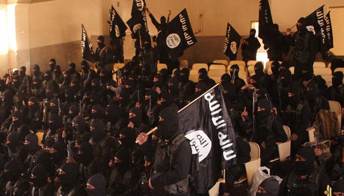 الديلي بيست: أم سياف ما زالت ترفض البوح بأسرار “دولة الخلافة”