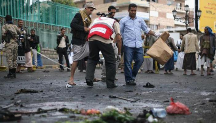 التحالف العربي يقتل 40 مدنيا خلال قصف على سوق بلحج باليمن