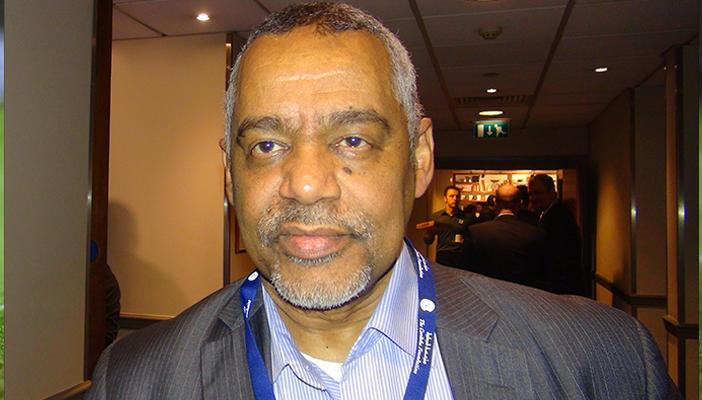 ﻿على مصر السلام