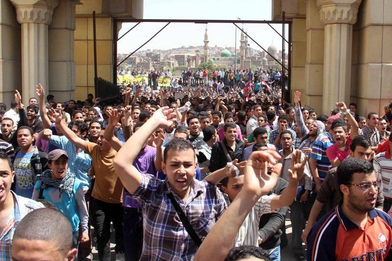 الحركات الطلابية شرارة الثورات على مر العصور