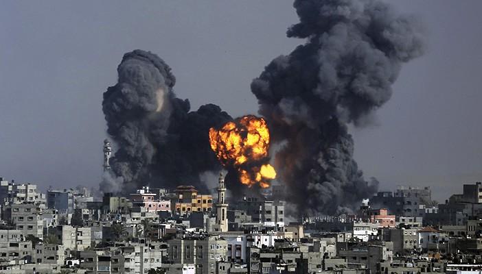 بعدعام على حرب غزة..الأهالي لـ”رصد”: نكمل مسيرة الحياة في مواجهة الموت