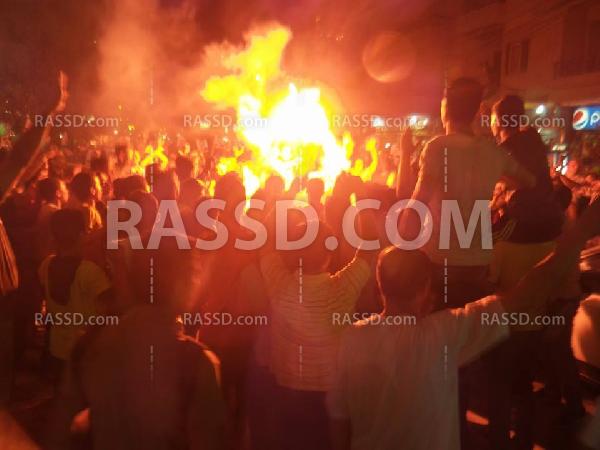 مسيرة حاشدة تقطع شارعًا رئيسيًا بـ”طنطا” احتجاجًا على الانقلاب