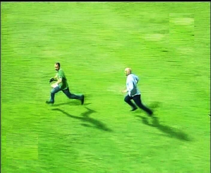 النيابة تصدر قرارا بضبط وإحضار حسام حسن ومساعده بعد واقعة ضرب “المصور”