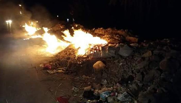 حريق ضخم بالطريق الزراعي بالفيوم