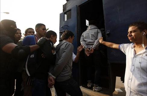 أمن الانقلاب يعتقل 8 من رافضي الانقلاب العسكري بالجيزة