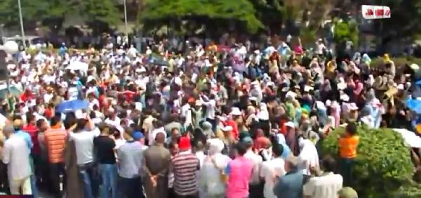 فيديو..مظاهرات مؤيدة لمرسي بالزقازيق