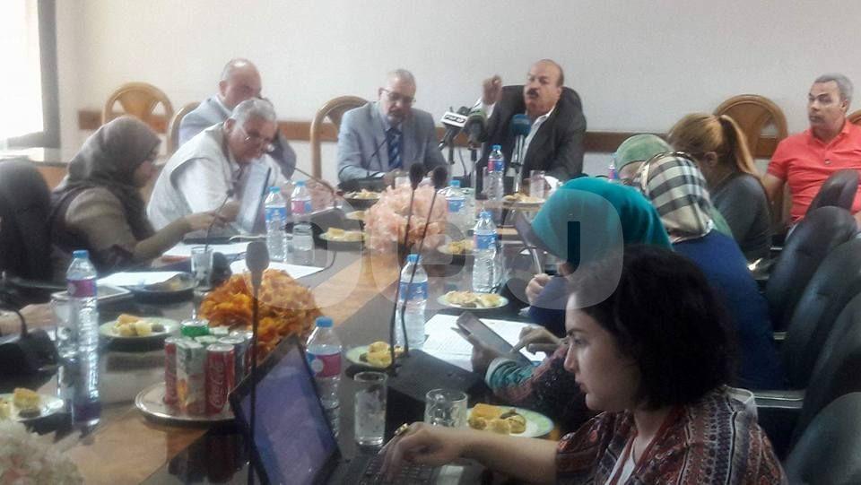 بالصور.. رئيس شعبة الحبوب يتهرب من الخوض في تفاصيل فضائح “شون القمح “