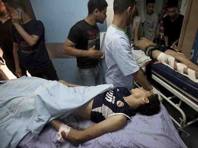 إصابة 14 فلسطنينيًا إثر الاشتباك مع جيش الاحتلال