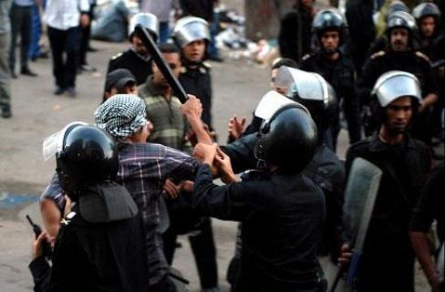 اعتقال أحد رافضي الانقلاب بـ”سوهاج” إثر حملة مداهمات للمنازل