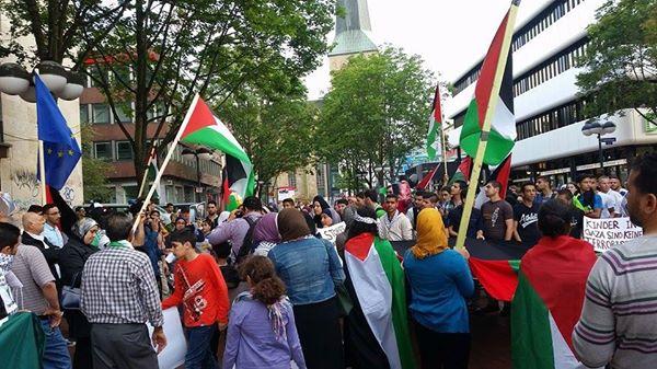 الشرطة  الألمانية تشتبك مع متظاهرين متضامين مع غزة