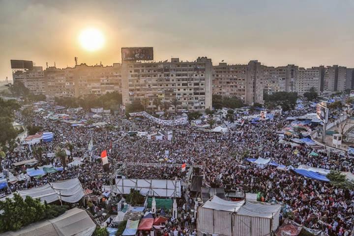 منصة رابعة تعلن تزايد أعداد المتظاهرين إلى 5 ملايين