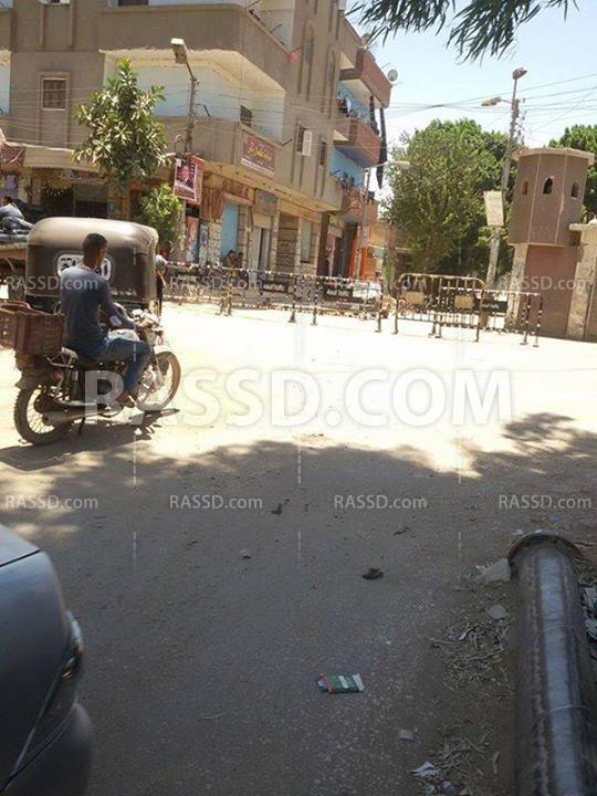 معاناة أهالي ساحل سليم بأسيوط من إغلاق طريق منذ عام