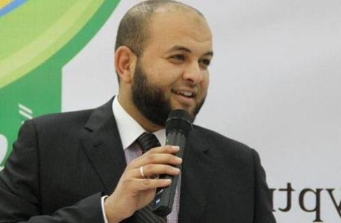 عارف للمعتصمين:ضعوا منشورات الجيش مواضع الدم المستباح