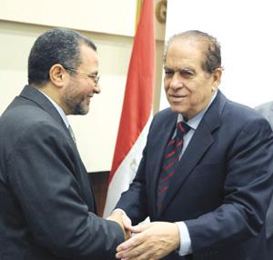 بعد قرابة عام من الاعتقال..الجنزوري من رفض تنفيذ حكم الكتان