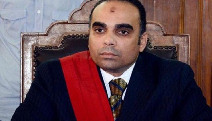 قاضي “وادي النطرون”: أصحاب القرار لا يرون إلا مصالحهم الشخصية