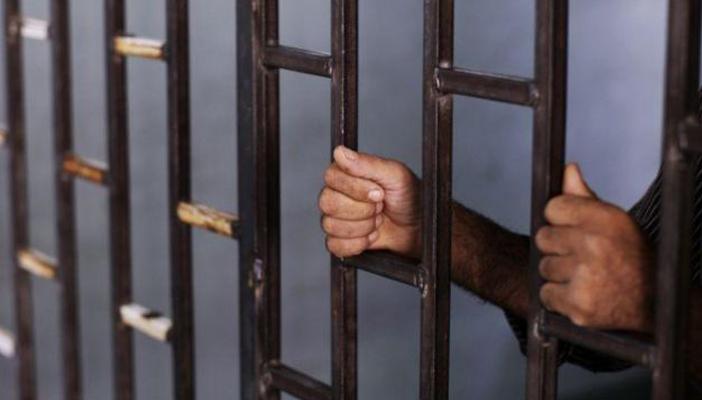 رغم الاعتقال ..”عمر ياسر” ينجح بمجموع 98% بالثانوية العامة