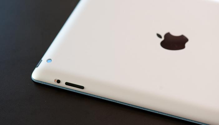 “أبل” تطلق هاتفيها الجديدين في سبتمبر