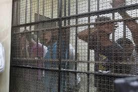 مشادات بين ضحايا التحرش وبعض المصورين بجلسة المحاكمة