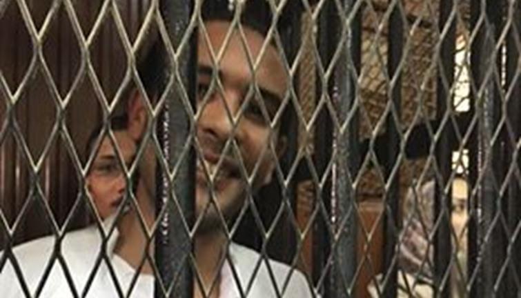 تصدر هاشتاج “مالك عدلي حر”.. ونشطاء: لأن سجنكم مش عار على الأحرار