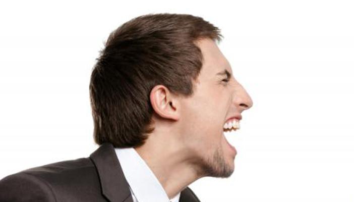 دراسة: الصراخ  يثير مركزالإحساس بالخوف في المخ