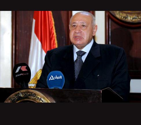 «أبوشادي»يواصل إنجازاته.. التموين بدون زيت عباد الشمس