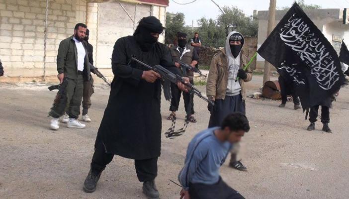 “النصرة” تطالب لبنان بالإفراج عن 5 سجينات مقابل 3 عسكريين مخطوفين