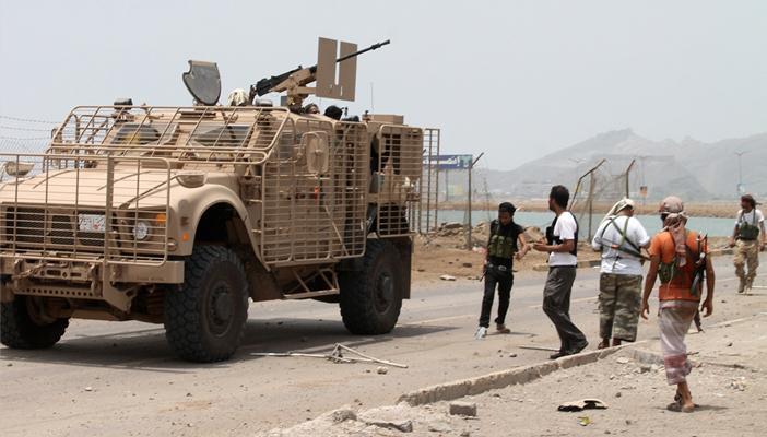 بالفيديو: المقاومة الشعبية اليمنية تسيطر على مثلث “العند”