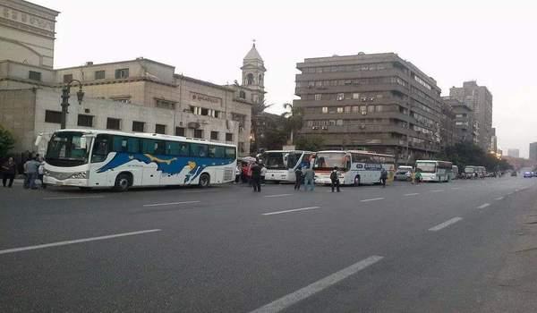 الجيش يسحب رخص سائقي حافلات قافلة غزة