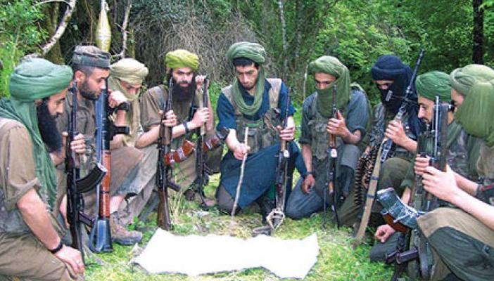 “تنظيم القاعدة في بلاد المغرب” يتبنى قتل 14 عسكريًا في الجزائر