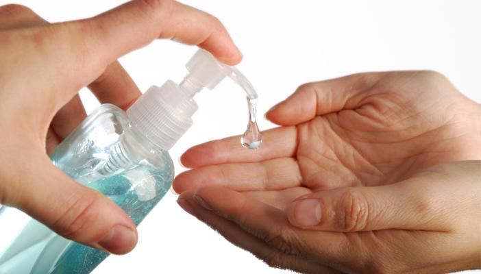 باحث فرنسي يحذر من استعمال “جيل” الكحول لغسل اليدين