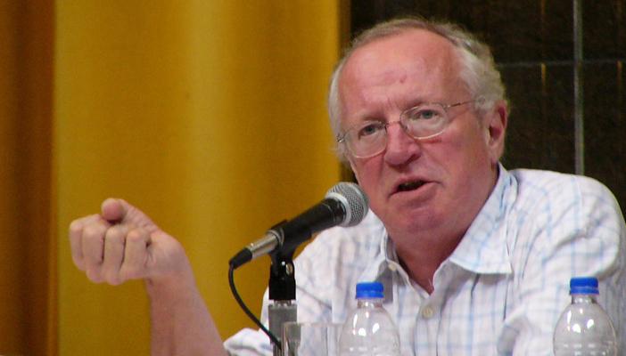 فيسك لـ السيسي: عندما تُعذب شعبك.. انتظر تبرعم “تنظيم الدولة” في جروحه