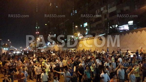 مسيرة مناهضة للانقلاب بالقرب من قسم شرطة في “الهرم”