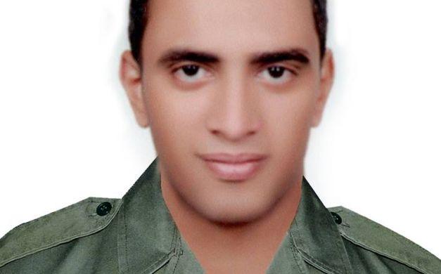 أسرة شهيد في حادث الوادي الجديد يكتشفون أن الجثمان ليس لابنهم