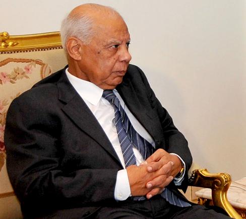 تكتل القوى الثورية يرفع «الكارت الأحمر» لـ «الببلاوي»