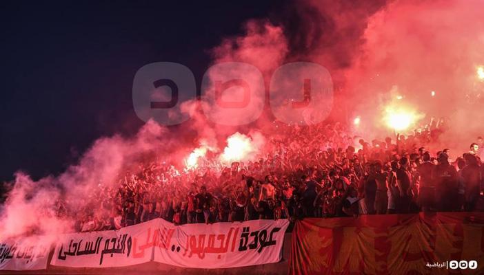 بالفيديو.. جماهير الأهلي تحتفل في الشوارع بالفوز على الزمالك