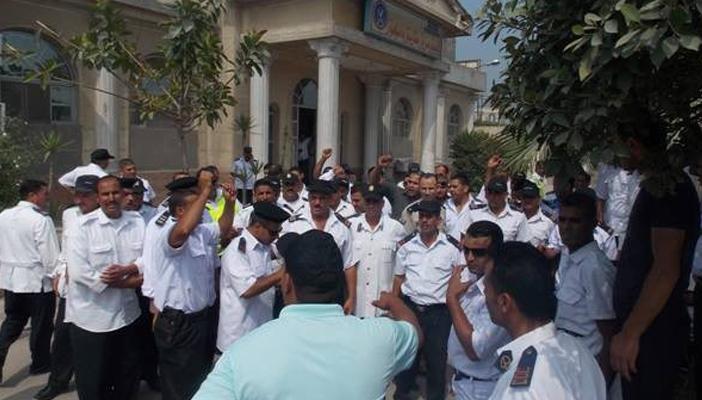 إضراب عن الطعام ومحاولة انتحار لأمناء الشرطة في دمنهور بعد قرار نقلهم