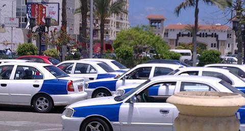 بورسعيد: المواطنون غاضبون لعدم التزام “التاكسي” بالتسعيرة