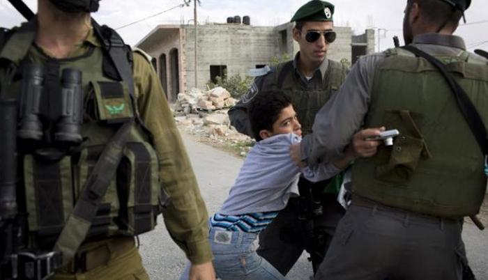 الاحتلال يعتقل طفلا فلسطينيا يبلغ 8 أعوام