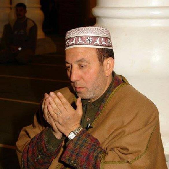 استياء أهالي مصر القديمة بعد منع «جبريل» من إمامة المصلين