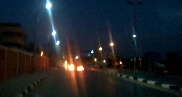 قطع طريق “أبوتينج السريع” في أسيوط تنديدًا باعتقال “سيدة”