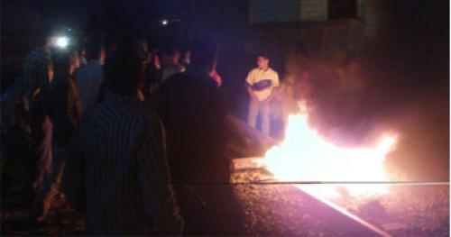 قطع طريق قطار سمنود بسبب شائعات وجود أسلحة به