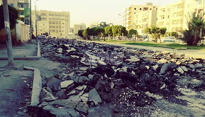 هدم الطرق وبنائها وإعادة رصف الأرصفة تثير غضب المصريين