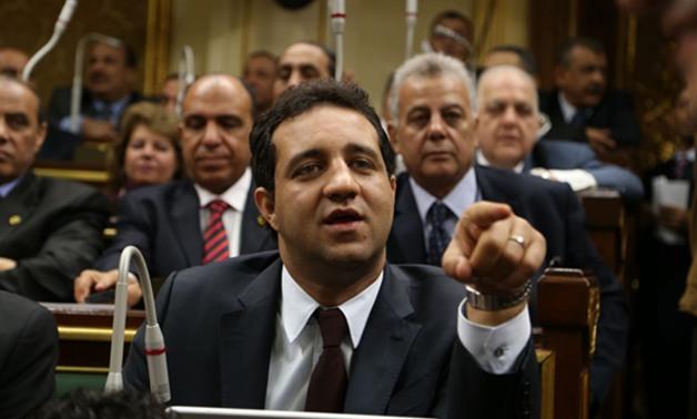 البرلمان يتحدى القضاء ويماطل في طرد “ابن مرتضى”